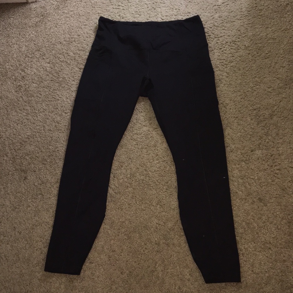 Black leggings with pockets